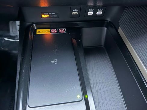 Certified 2025 Toyota Camry SE image 21