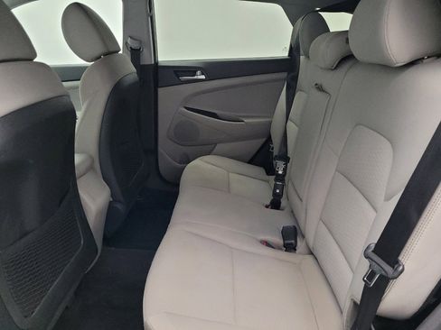 Used 2020 Hyundai Tucson SE image 18