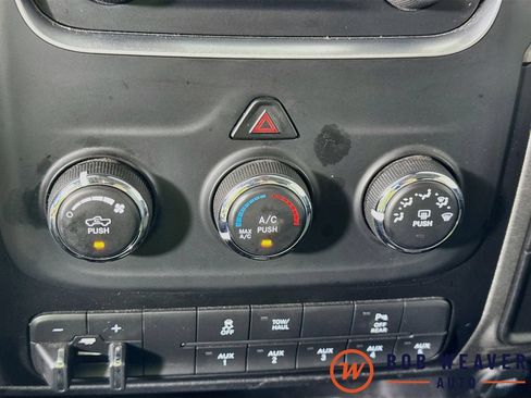 Used 2018 RAM 2500 Tradesman w/ Chrome Appearance Group AWD/4WD image 19