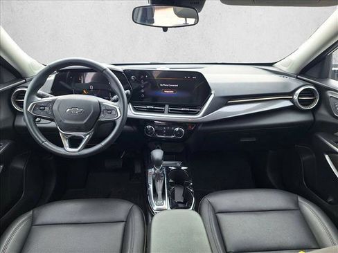 Used 2024 Chevrolet Trax ACTIV image 16