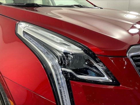 Certified 2023 Cadillac XT5 Premium Luxury AWD/4WD image 32