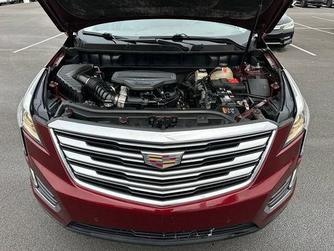 Used 2017 Cadillac XT5 Luxury w/ Driver Awareness Package image 10