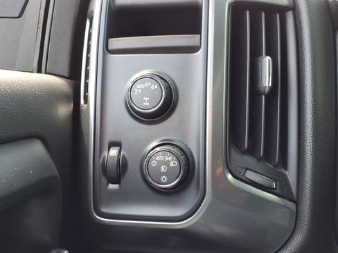 Used 2017 Chevrolet Silverado 1500 LT w/ All Star Edition AWD/4WD image 23