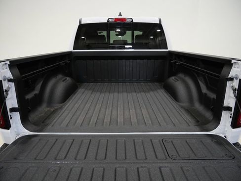 New 2026 RAM 1500 Laramie AWD/4WD image 24