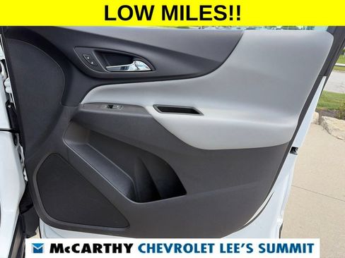 Used 2020 Chevrolet Equinox LS FWD image 22