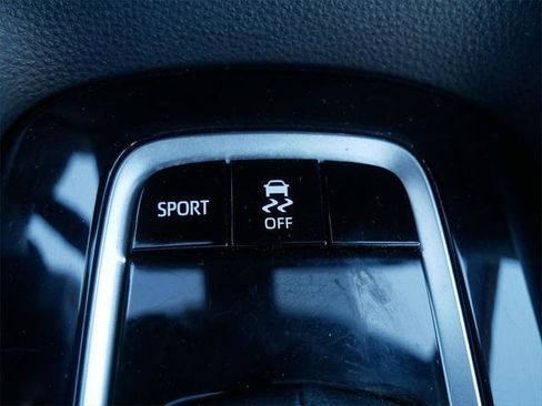 Certified 2022 Toyota Corolla SE image 21