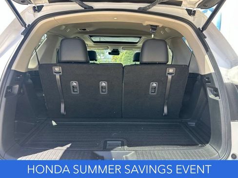 Used 2025 Honda Pilot Touring image 10