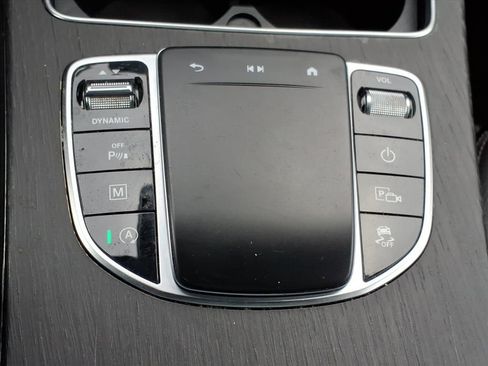 Used 2022 Mercedes-Benz GLC 300 4MATIC image 3