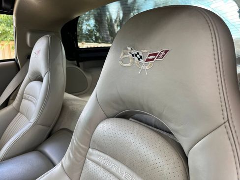 Used 2003 Chevrolet Corvette Coupe w/ Preferred Equipment Group RWD image 21