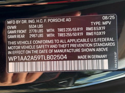 Used 2026 Porsche Macan image 37