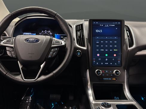 Used 2024 Ford Edge Titanium AWD/4WD image 11