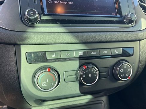 Used 2017 Volkswagen Tiguan Wolfsburg Edition image 8