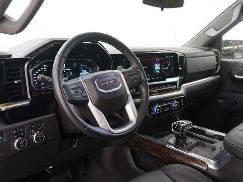 Used 2025 GMC Sierra 1500 Elevation w/ Elevation Premium Package AWD/4WD image 25