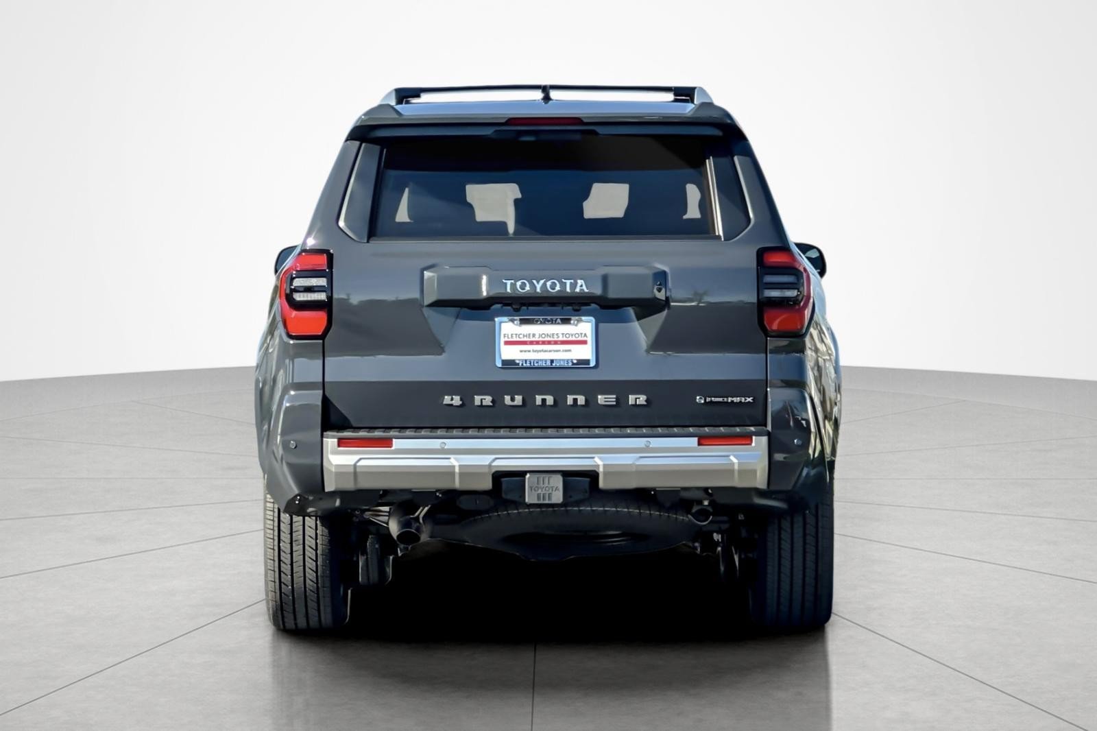 New 2026 Toyota 4Runner Limited w/ Tow Technology Package AWD/4WD image 4