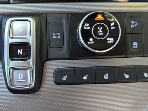 Used 2025 Hyundai Palisade Calligraphy AWD/4WD image 3