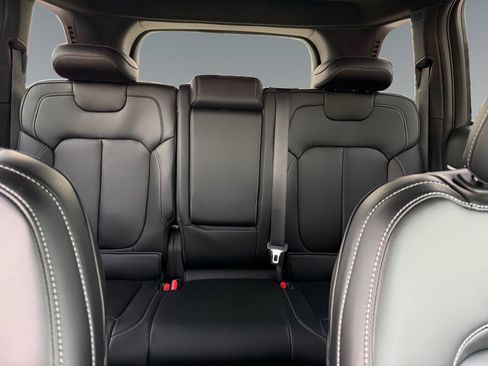 New 2026 Jeep Grand Cherokee Limited AWD/4WD image 13