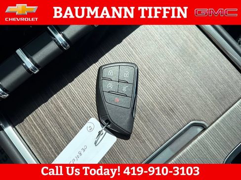 Used 2026 GMC Acadia Denali w/ Super Cruise Package AWD/4WD image 23
