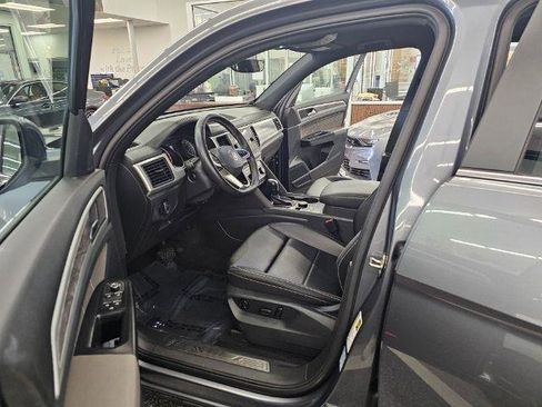 Used 2021 Volkswagen Atlas Cross Sport SE AWD/4WD image 29