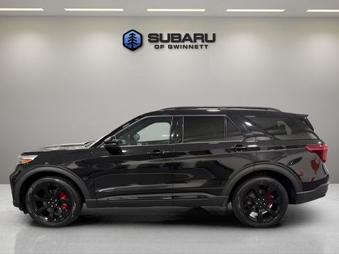 Used 2024 Ford Explorer ST w/ Equipment Group 401A AWD/4WD image 2