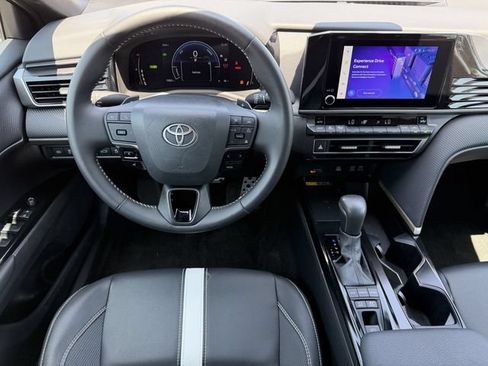 Used 2026 Toyota Camry SE FWD image 12