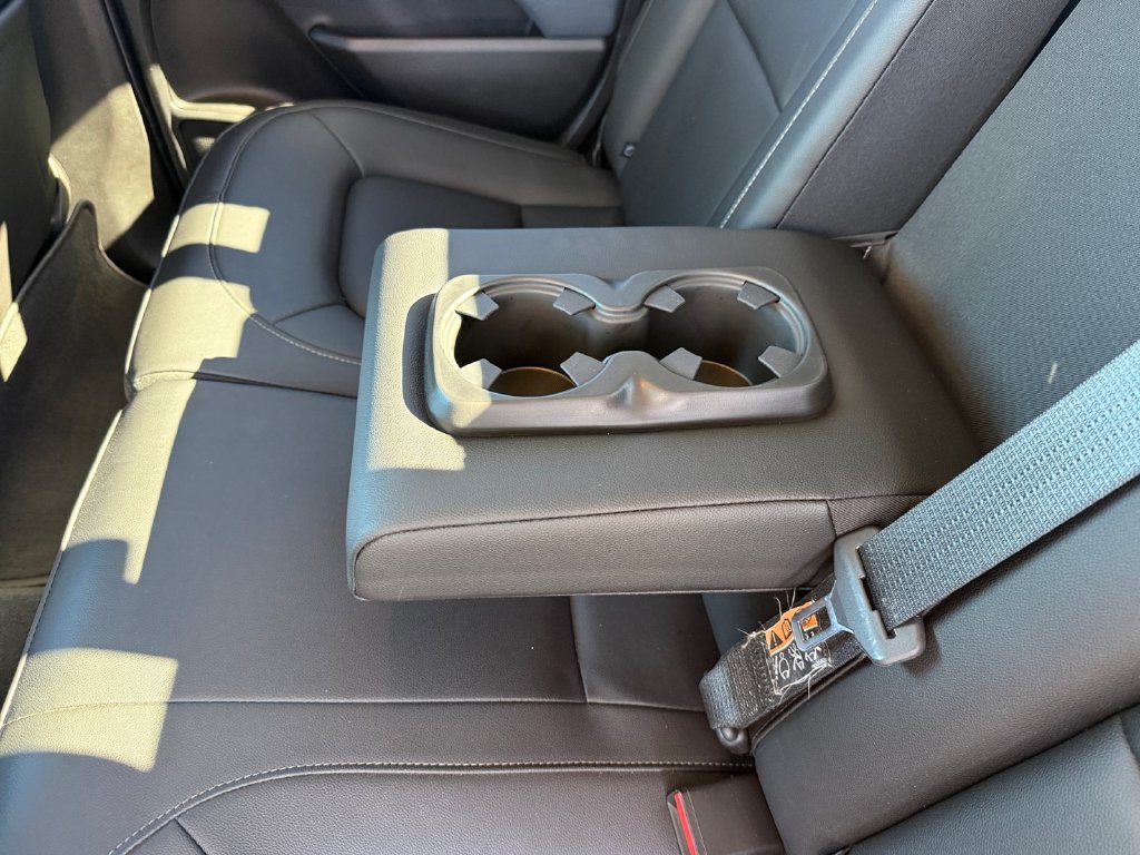 Used 2021 Chevrolet Colorado Z71 w/ Safety Package AWD/4WD image 17