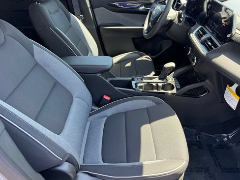New 2026 Chevrolet TrailBlazer LS w/ LS Convenience Package FWD image 8