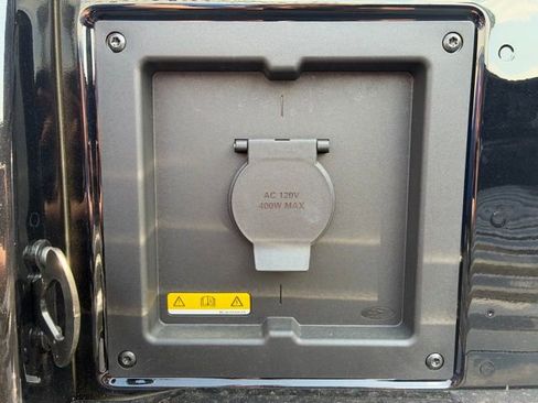 New 2025 Ford F150 Lariat w/ Equipment Group 502A High image 13