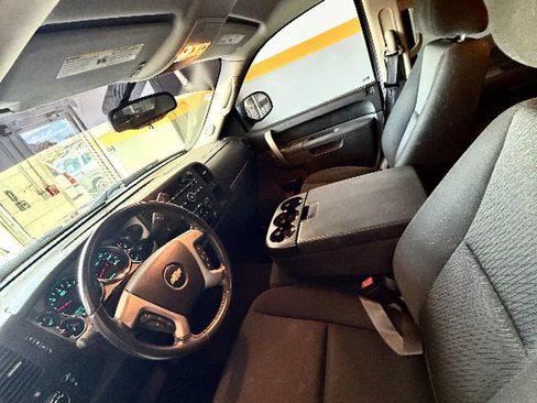 Used 2011 Chevrolet Silverado 1500 LT w/ All-Star Edition RWD image 5