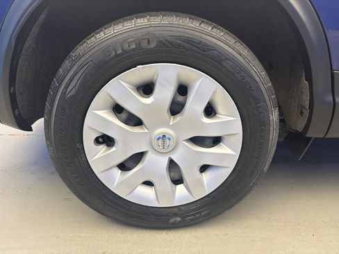 Used 2019 Nissan Rogue Sport S image 8