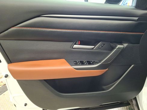 Used 2023 MAZDA CX-50 AWD 2.5 Turbo w/ Premium Pkg image 10