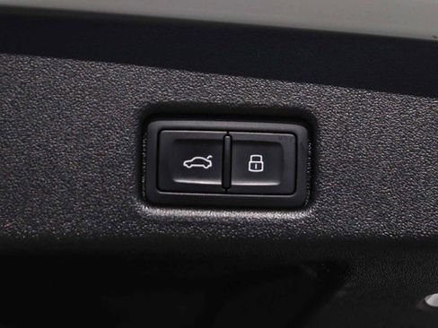 Used 2025 Audi Q5 Premium w/ Premium Plus AWD/4WD image 34