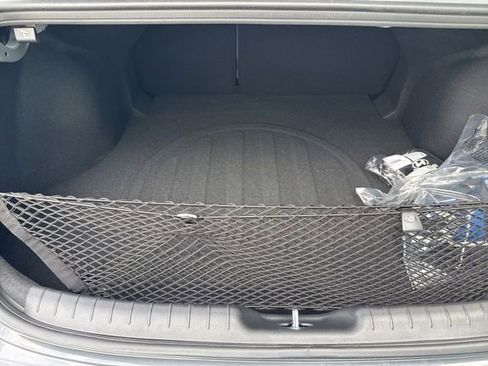 New 2026 Hyundai Elantra Limited image 36