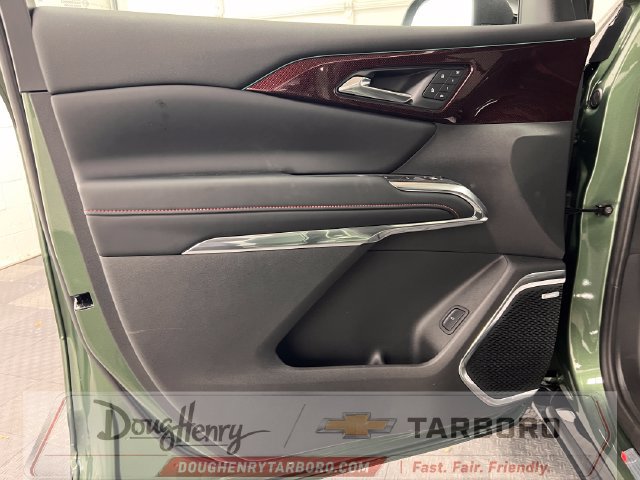 New 2027 Chevrolet Traverse RS w/ LPO, Floor Liner Package FWD image 27