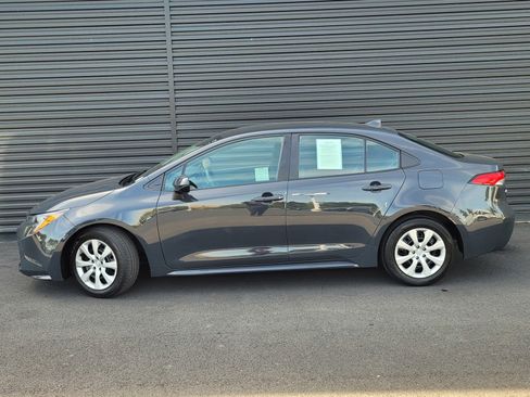 Used 2024 Toyota Corolla LE FWD image 3