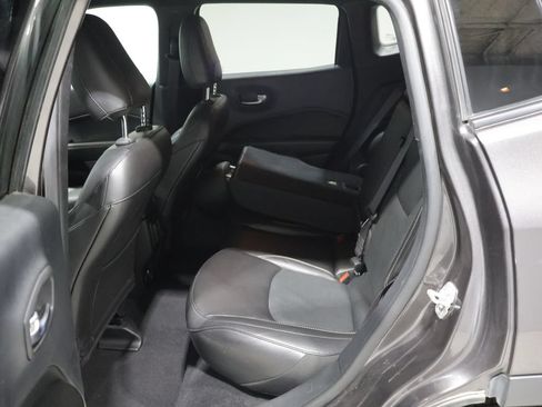 Used 2021 Jeep Compass Latitude AWD/4WD image 18