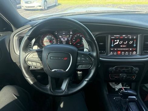 Used 2020 Dodge Charger R/T w/ Blacktop Package RWD image 10