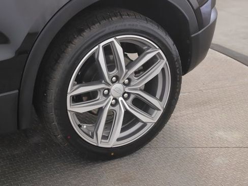 Used 2019 Cadillac XT4 Sport AWD/4WD image 14
