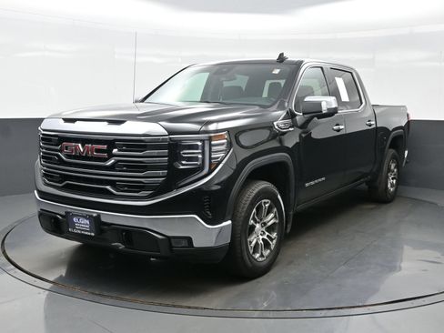 Used 2025 GMC Sierra 1500 SLT AWD/4WD image 1