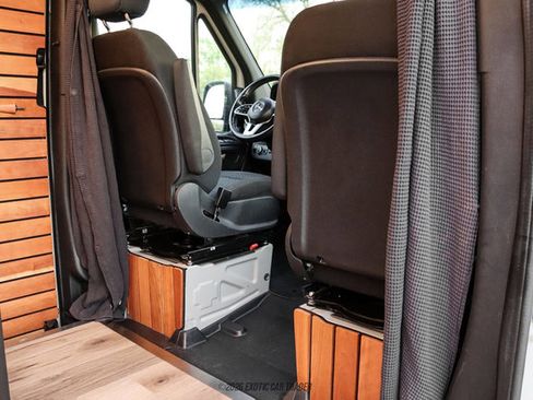 Used 2023 Mercedes-Benz Sprinter 2500 image 40