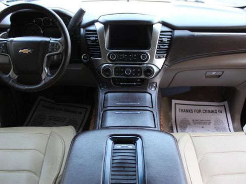 Used 2015 Chevrolet Suburban LTZ image 20