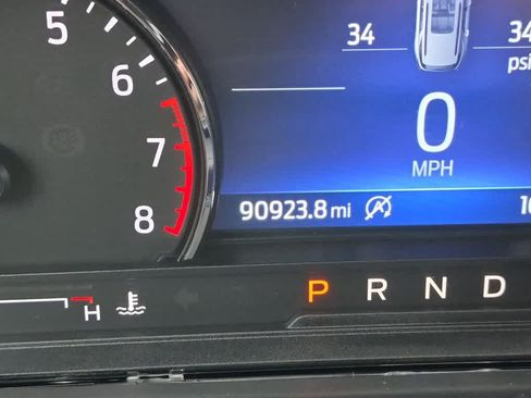 Used 2021 Ford Explorer XLT AWD/4WD image 17