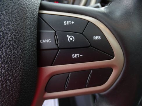 Used 2018 Jeep Cherokee 4WD Limited w/ Luxury Group w/ Luxury Group image 22
