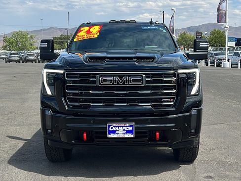 Certified 2024 GMC Sierra 2500 AT4 w/ AT4 Premium Plus Package AWD/4WD image 2