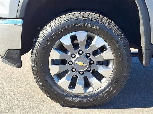 Used 2025 Chevrolet Silverado 2500 LT w/ All Star Edition image 8