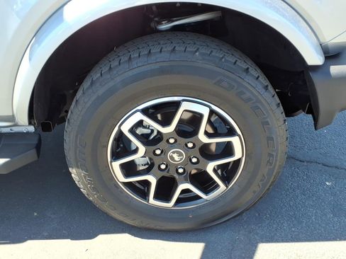 Certified 2021 Ford Bronco Outer Banks AWD/4WD image 9