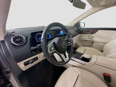 Certified 2023 Mercedes-Benz GLA 250 4MATIC image 9