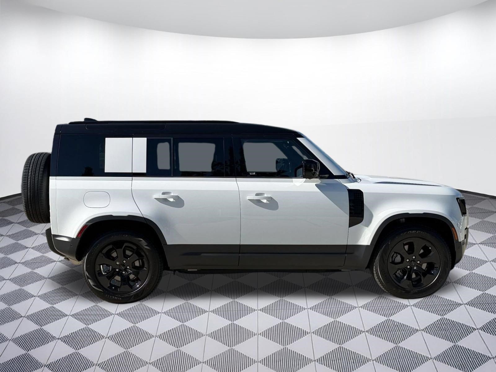 New 2026 Land Rover Defender 110 S AWD/4WD image 8
