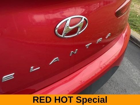 Used 2019 Hyundai Elantra SE image 45