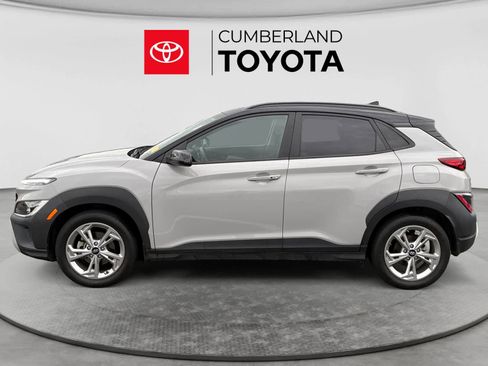 Used 2022 Hyundai Kona SEL FWD image 2