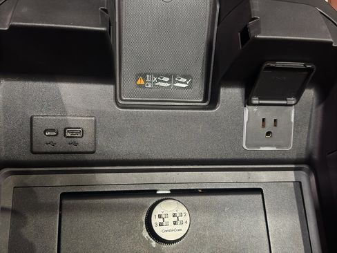 Certified 2023 GMC Sierra 1500 Denali Ultimate image 39